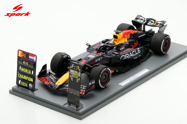Spark 1:18 Red Bull Racing RB20 No.1 Max Verstappen World Champion 2024 Las Vegas GP (18S666) Resin Model