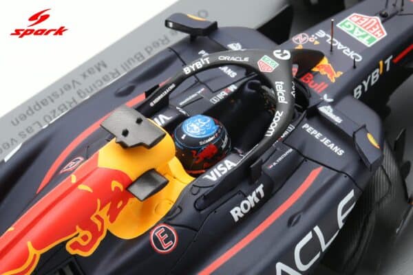 Spark 1:18 Red Bull Racing RB20 No.1 Max Verstappen World Champion 2024 Las Vegas GP (18S666) Resin Model 17 Spark 1:18 Red Bull Racing RB20 No.1 Max Verstappen World Champion 2024 Las Vegas GP (18S666) Resin Model