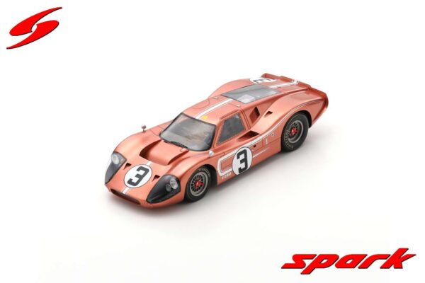 Spark - 1:18 Ford GT40 Mk IV #3 24H Le Mans 1967 M. Andretti/L. Bianchi