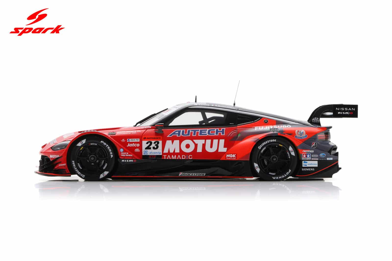 Spark 1:18 Nissan Z Motul Autech Nismo No.23 GT500 Super GT 2024 K