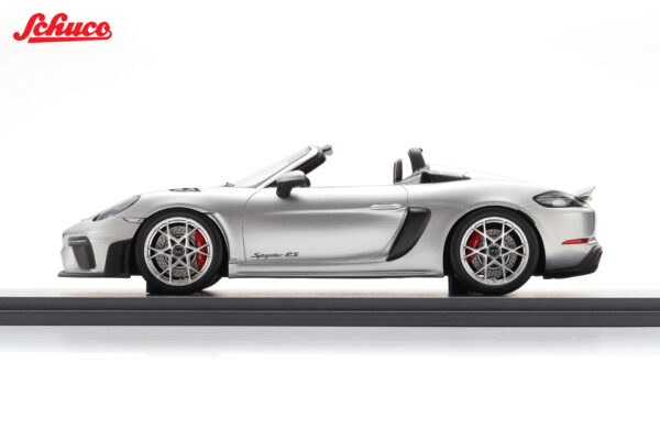 Schuco 1:18 Porsche Spyder RS 2023 GT Silver (18U00013) Resin Model 11 Schuco 1:18 Porsche Spyder RS 2023 GT Silver (18U00013) Resin Model