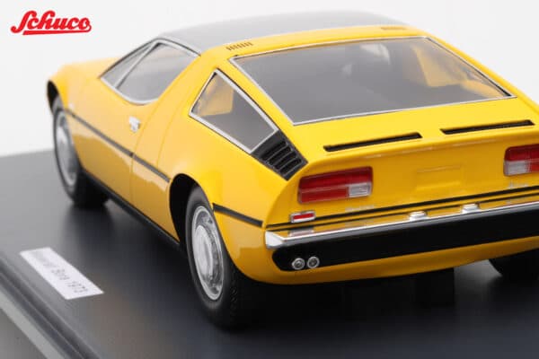 Schuco 1:18 Maserati Bora 1971 Yellow (18U00087) Resin Model 25 Schuco 1:18 Maserati Bora 1971 Yellow (18U00087) Resin Model