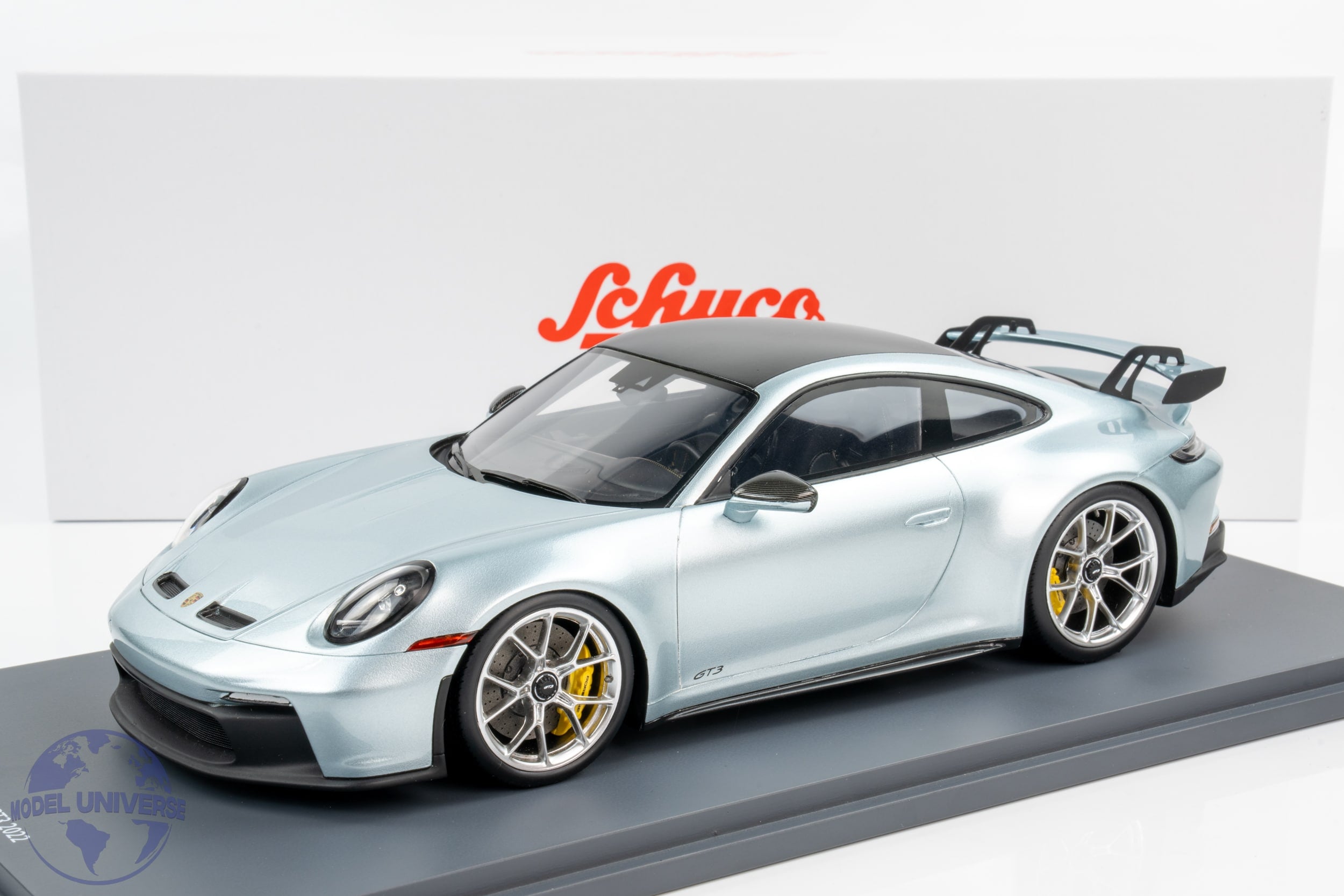 Schuco - 1:18 Porsche 911 (992) GT3 Coupe 2022 Silver - Resin Model