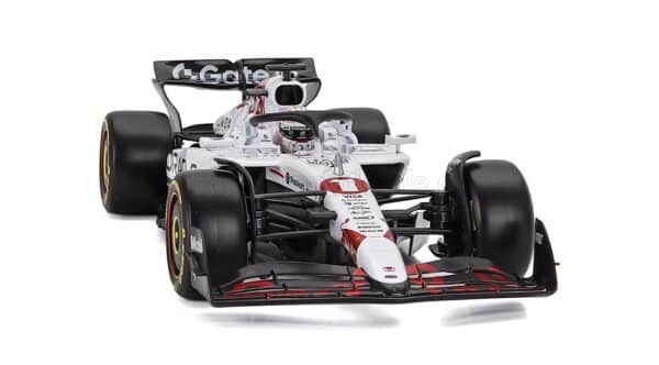 Bburago 1:18 Red Bull RB21 No.1 Max Verstappen Winner Japanese GP 2025 (18-18005-J-1) Diecast Model 11 Bburago 1:18 Red Bull RB21 No.1 Max Verstappen Winner Japanese GP 2025 (18-18005-J-1) Diecast Model