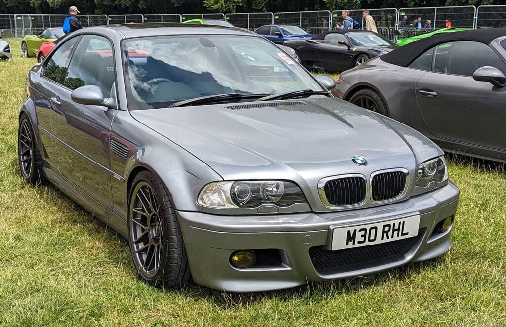 Pre-Order the GT Spirit – 1:8 BMW M3 E46 Silver 2003 – Resin Model