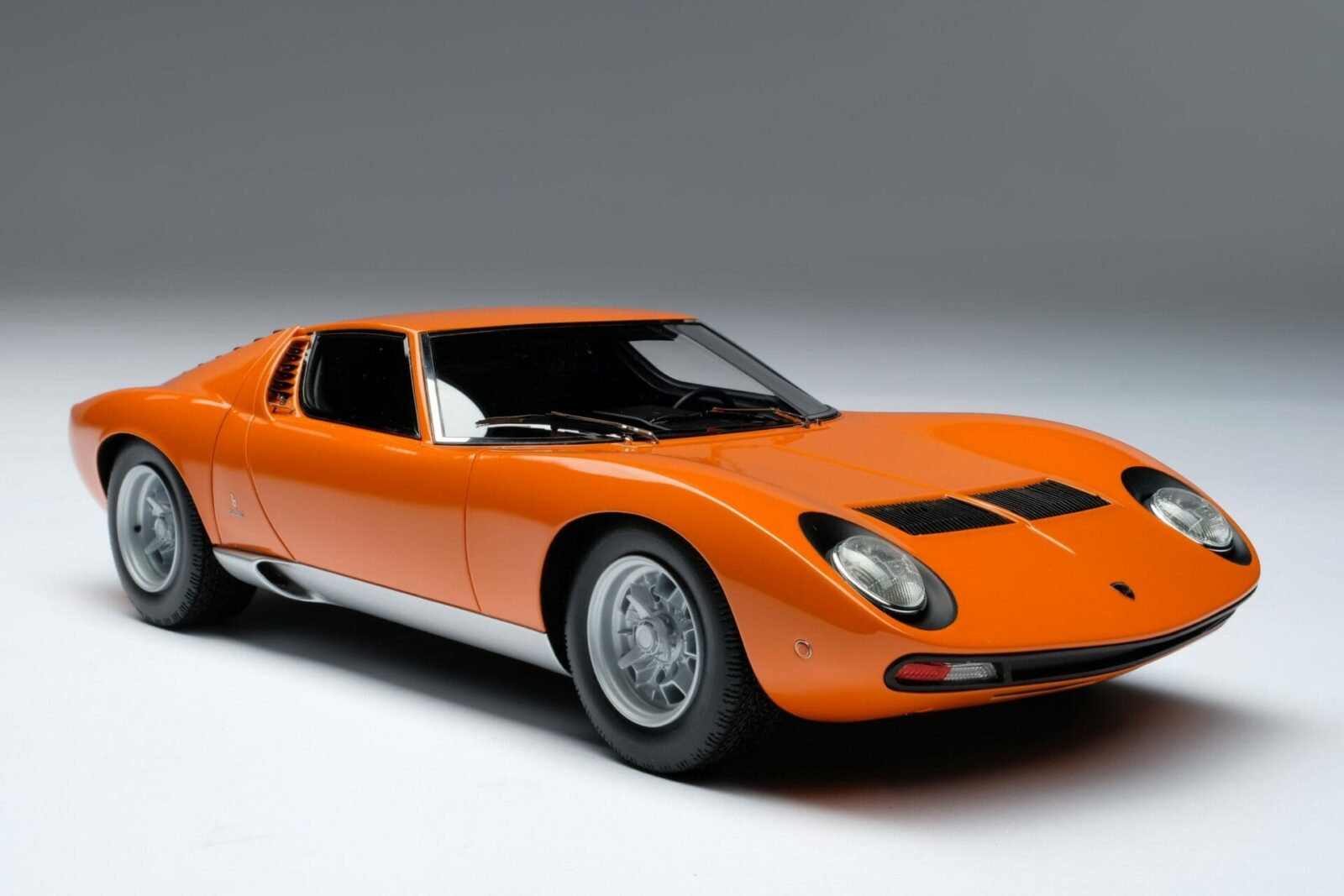 Amalgam 1:18 Lamborghini Miura P400 SV 1971 Orange - Resin Model