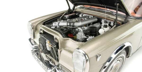 mercedes-benz pullman (w100) 1963 | diecast model | cmc 1:18