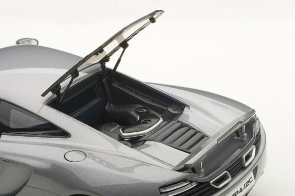 autoart - 1:18 mclaren mp4/12c silver