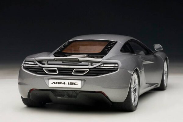 autoart - 1:18 mclaren mp4/12c silver