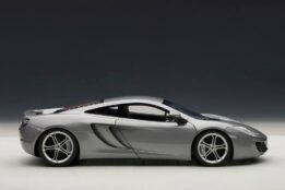 autoart - 1:18 mclaren mp4/12c silver