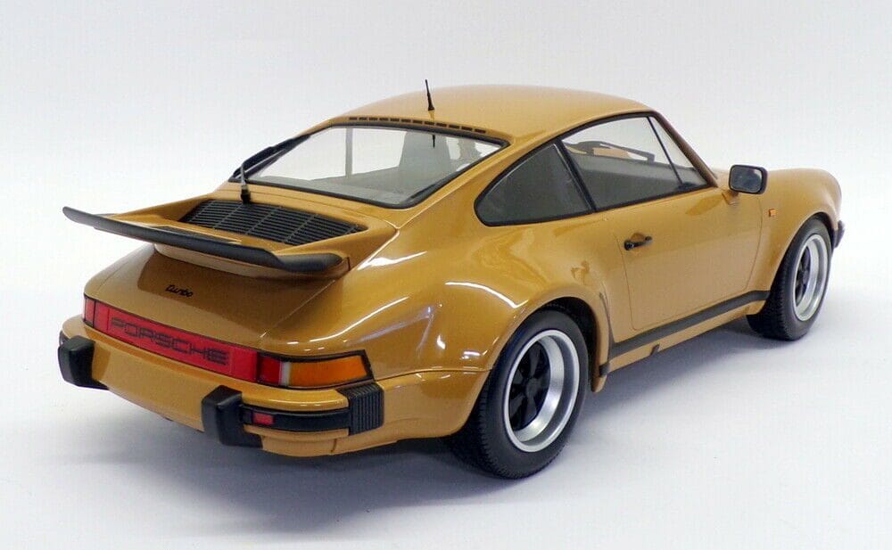 1:12 Porsche 930