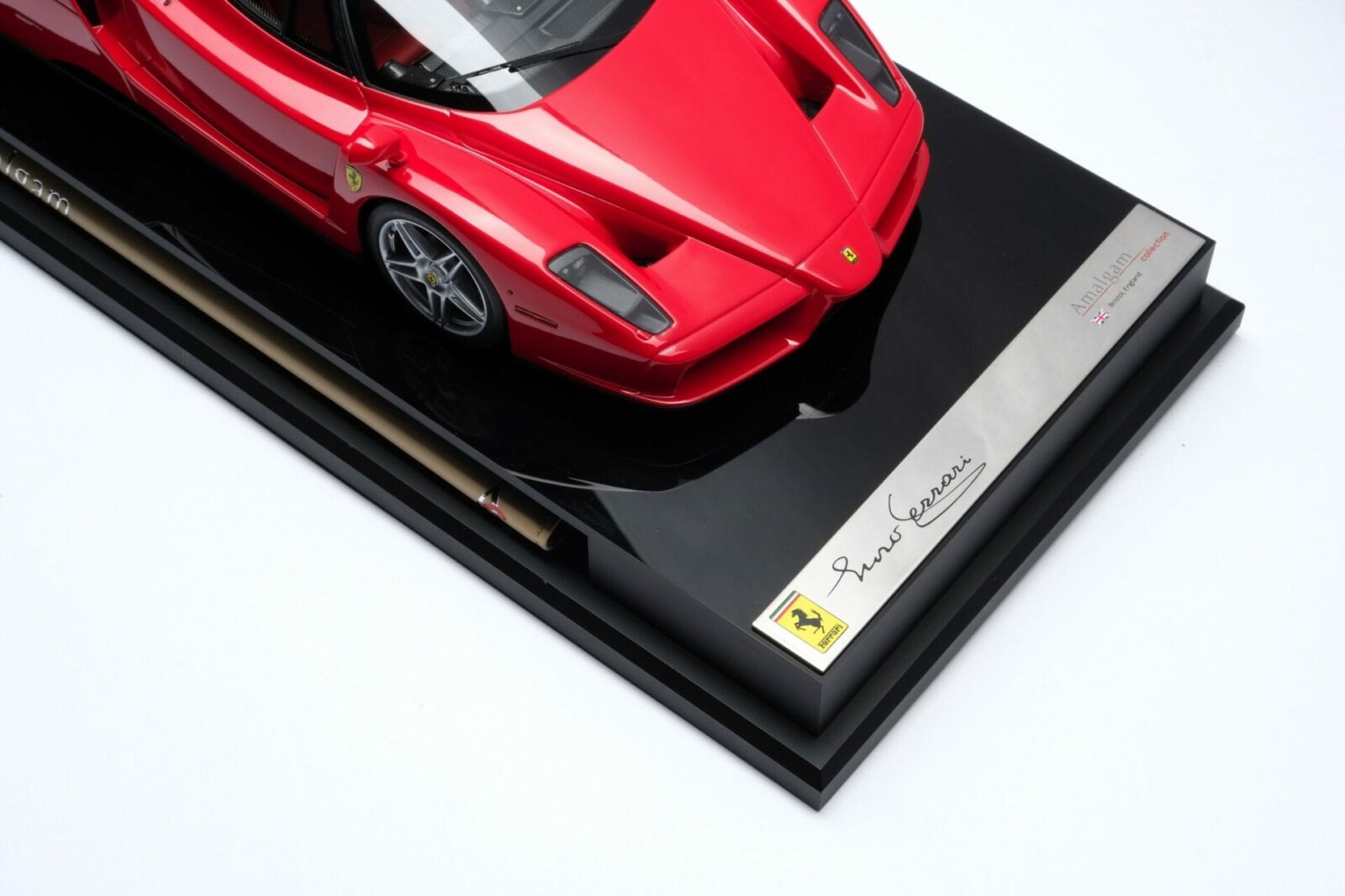 Amalgam - 1:18 Ferrari Enzo Red - Resin Model