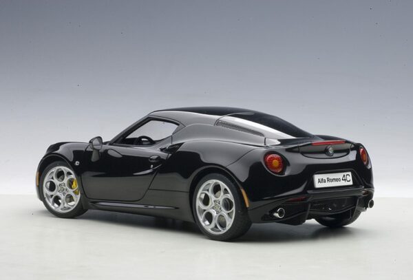 alfa romeo 4c spider | composite model | autoart 1:18