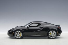 alfa romeo 4c spider | composite model | autoart 1:18