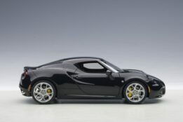 alfa romeo 4c spider | composite model | autoart 1:18