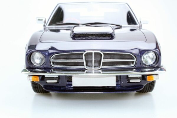 aston martin lagonda | resin model | ls collectibles 1:18