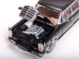 Sun Star 1:18 Mercedes Benz 600 Pullman Black 1966 Diecast Model Car 2209