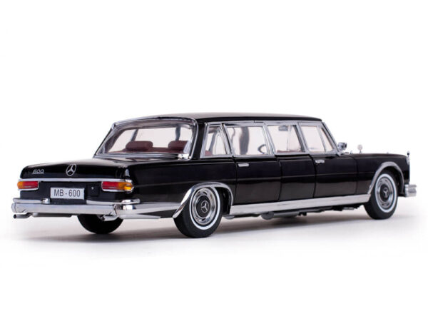 Sun Star 1:18 Mercedes Benz 600 Pullman Black 1966 Diecast Model Car 2209
