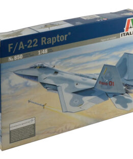 Italeri 850 F-22 Raptor Aircraft Model Kit