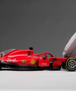 Amalgam 1:18 Ferrari SF71H F1 Vettel Model Car Product Image