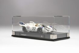 Amalgam - 1:18 Porsche 917K 1971 Martini Livery