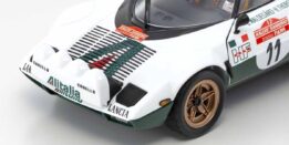 Kyosho 1:18 Lancia Stratos HF Winner San Remo 1975 No.11 B.Waldegaard - Diecast Model