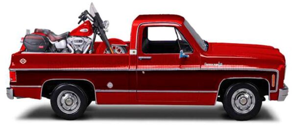 Maisto 1:18 Chevrolet C-10 Cheyenne Pick-Up 1974 + Harley-Davidson Heritage Classic 2023 Red (M32443) Diecast Model