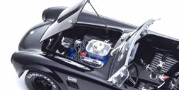 Kyosho 1:18 Shelby 427 S/C Spider 1962 Black - Diecast Model
