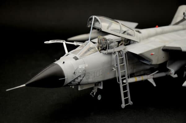 Italeri - 1:32 Tornado ECR (2517) Model Kit