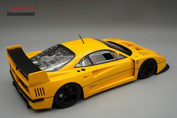 Tecnomodel - 1:18 Ferrari F40 LM 1996 プレスバージョン モデナイエロー、ブラック5スポークリム