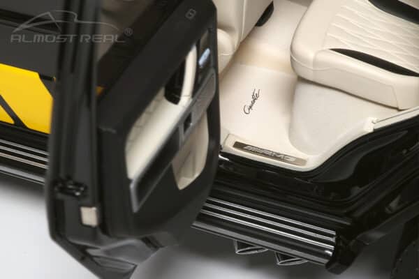 almost real - 1:18 mercedes-amg g63 2020 cigarette edition