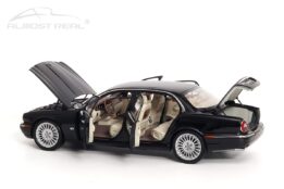 almost real - 1:18 jaguar xj6 (x350) ebony black