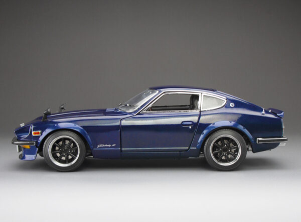 Sun Star 1:18 Datsun Fairlady Z (S30) RHD Midnight Blue 1972 (3515R) Diecast Model 20 Sun Star 1:18 Datsun Fairlady Z (S30) RHD Midnight Blue 1972 (3515R) Diecast Model