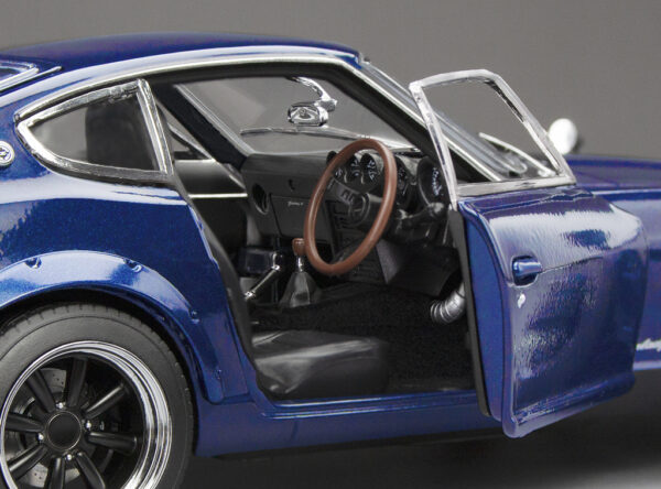 Sun Star 1:18 Datsun Fairlady Z (S30) RHD Midnight Blue 1972 (3515R) Diecast Model 15 Sun Star 1:18 Datsun Fairlady Z (S30) RHD Midnight Blue 1972 (3515R) Diecast Model