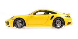 minichamps - 1:18 porsche 911 (992) turbo s coupe sport design yellow (2021)