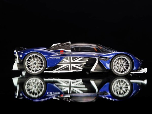 FrontiArt - 1:18 Aston Martin Valkyrie Sabiro Blue Union Jack - Limited Edition Resin Model 20 FrontiArt - 1:18 Aston Martin Valkyrie Sabiro Blue Union Jack - Limited Edition Resin Model