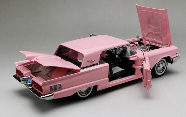 Sun Star 4308 Ford Thunderbird Pink 1:18 Scale Diecast Model Car