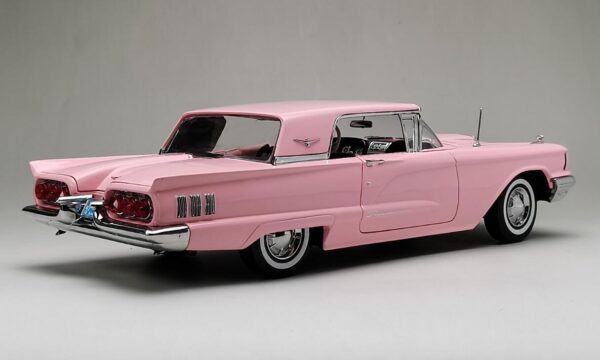 Sun Star 4308 Ford Thunderbird Pink 1:18 Scale Diecast Model Car