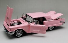 Sun Star 4308 Ford Thunderbird Pink 1:18 Scale Diecast Model Car