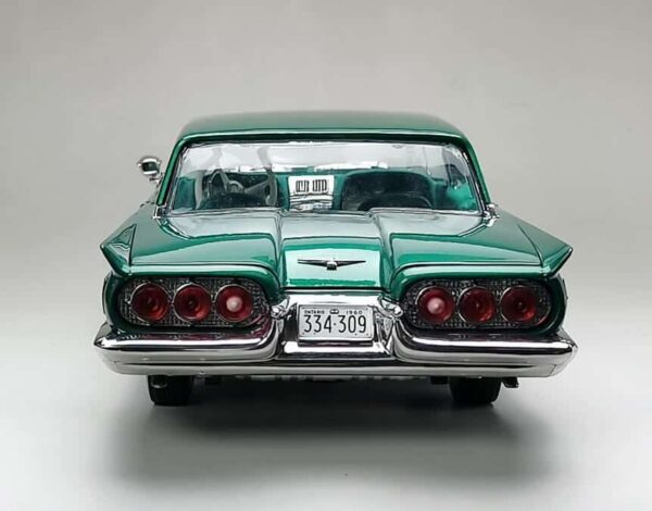 Sun Star - 1:18 Ford Thunderbird Hardtop Green 1960 - Diecast Model 11 4309 4
