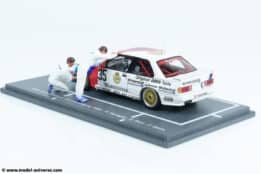 Spark - 1:43 BMW M3 (E30) No.35 Winner 24h Nurburgring 1989 with 2 Mechanic Figures - Resin Model