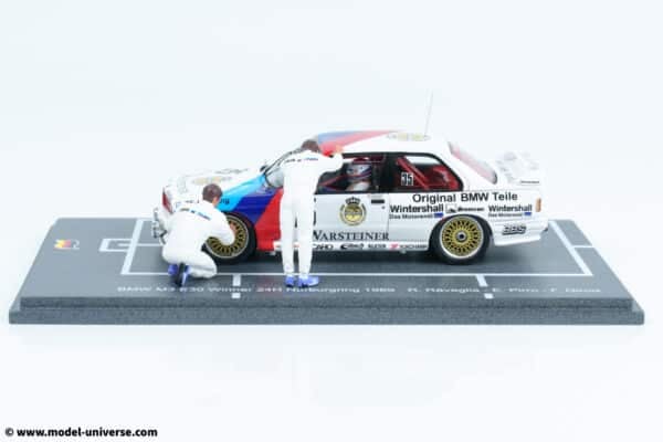 Spark - 1:43 BMW M3 (E30) No.35 Winner 24h Nurburgring 1989 with 2 Mechanic Figures - Resin Model