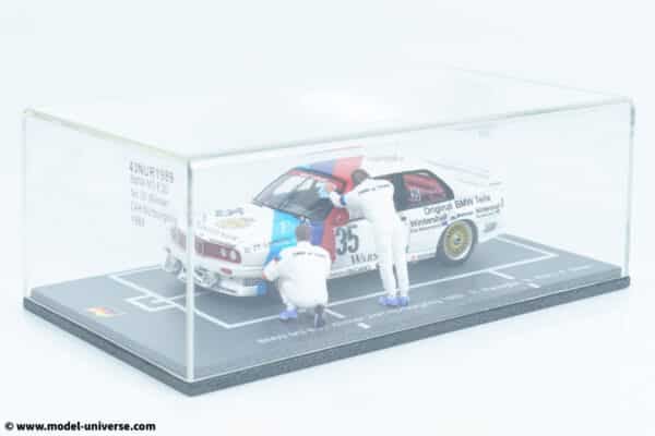Spark - 1:43 BMW M3 (E30) No.35 Winner 24h Nurburgring 1989 with 2 Mechanic Figures - Resin Model