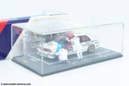 Spark - 1:43 BMW M3 (E30) No.35 Winner 24h Nurburgring 1989 with 2 Mechanic Figures - Resin Model