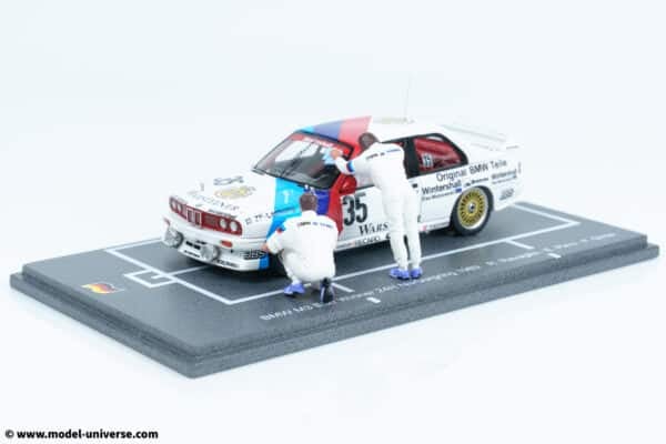 Spark - 1:43 BMW M3 (E30) No.35 Winner 24h Nurburgring 1989 with 2 Mechanic Figures - Resin Model