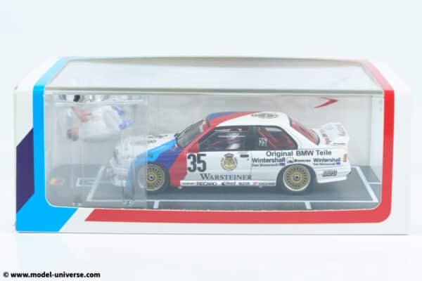 Spark - 1:43 BMW M3 (E30) No.35 Winner 24h Nurburgring 1989 with 2 Mechanic Figures - Resin Model