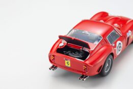 Kyosho 1:18 Ferrari 250 GTO #18 Winner 1963 Daytona 3h (08438F)