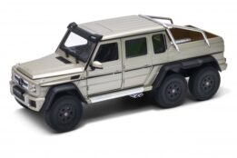 Welly 1:24 Mercedes AMG G63 6x6 Gold Diecast Model Car 24061