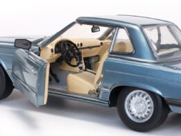 Sun Star 1:18 Mercedes Benz 350SL Hard Top 1977 Diecast Model Blue 4666