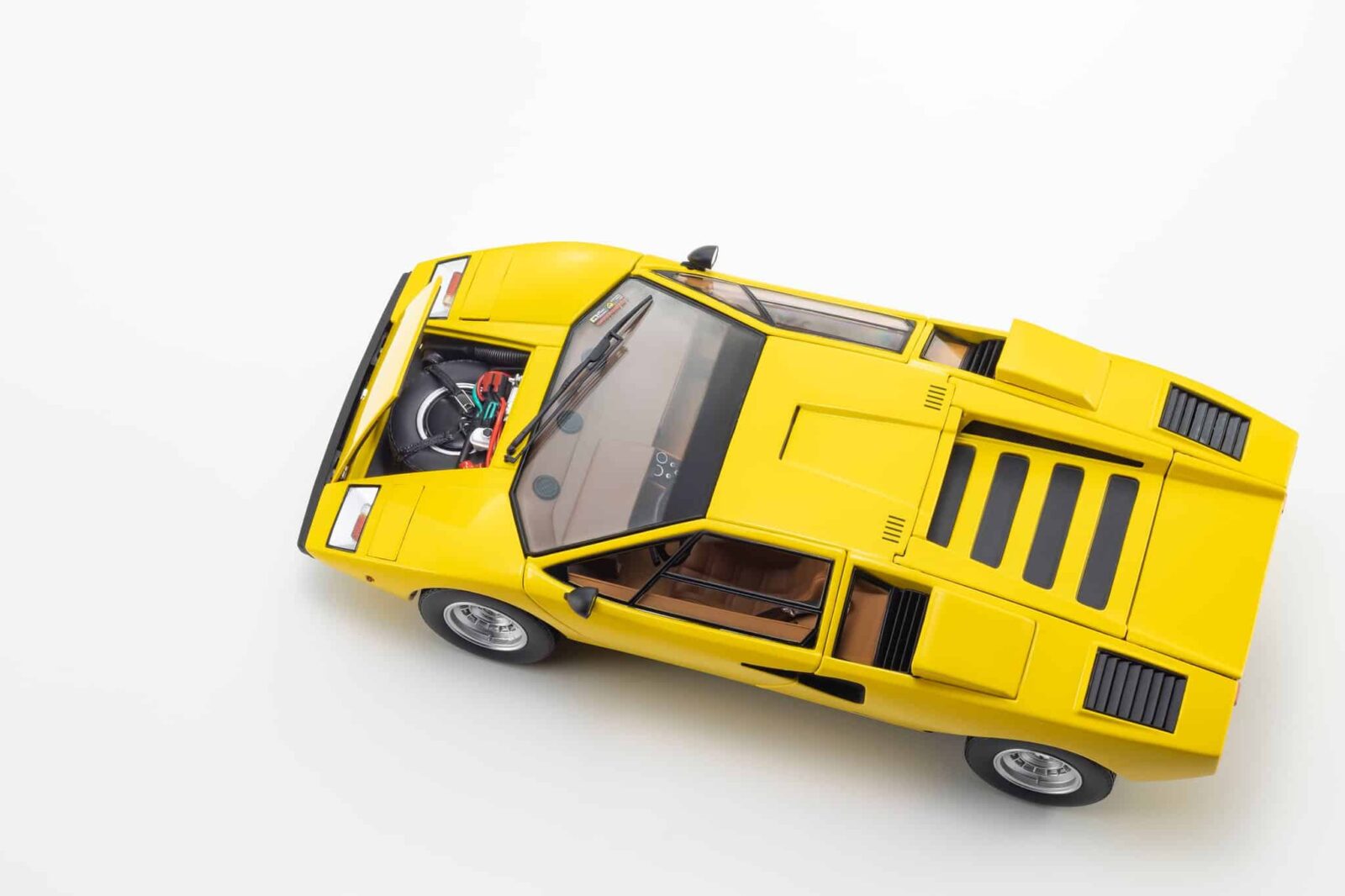 Kyosho - 1:18 Lamborghini Countach LP400 1974 Yellow